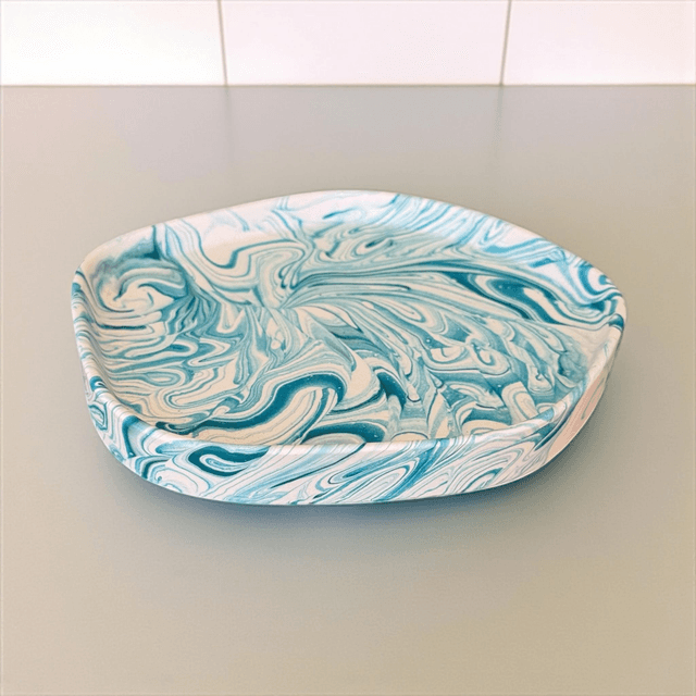 Irregular tray