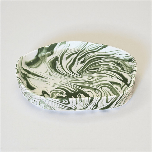 Irregular tray