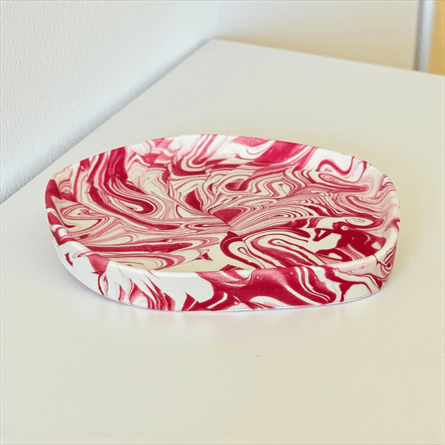 Irregular tray